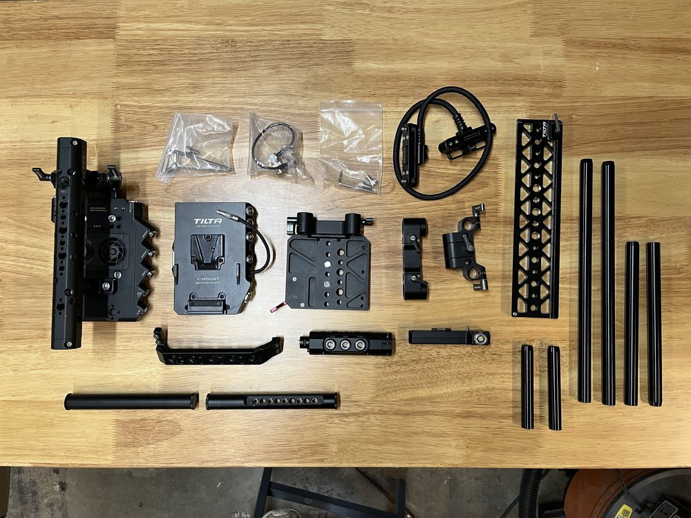 Red Gemini cage rental case contents