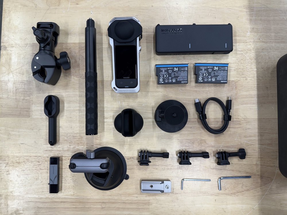 Insta360 X5 rental case contents