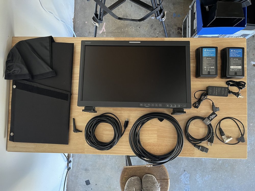 Osee 21.5" rental case contents