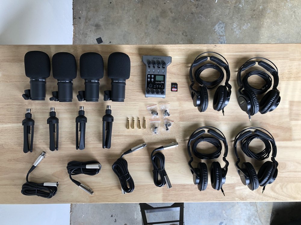 Zoom Podcast Kit rental case contents