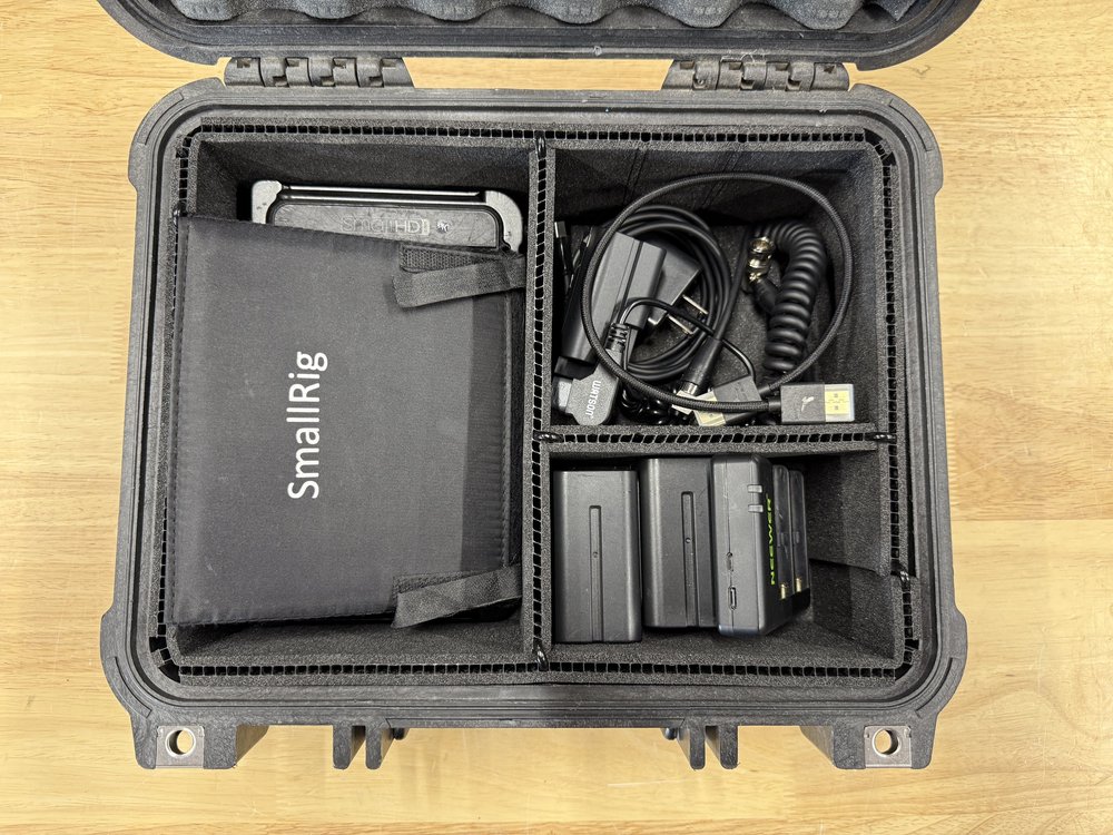SmallHD 702 Bright rental case contents