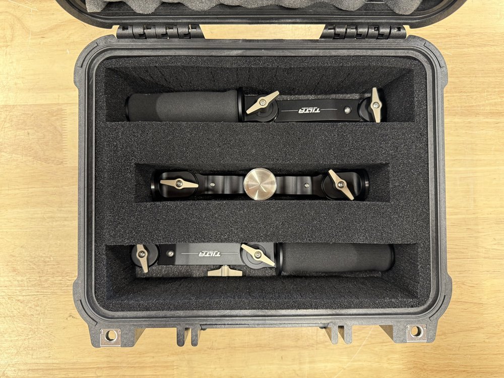 Tilta Universal Hand Grips rental case contents