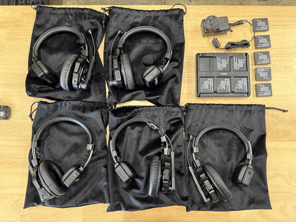 Synco X-Talk rental case contents 1 of 1