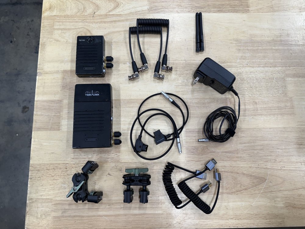 Teradek Bolt 500 XT 1:1 rental case contents 1 of 2